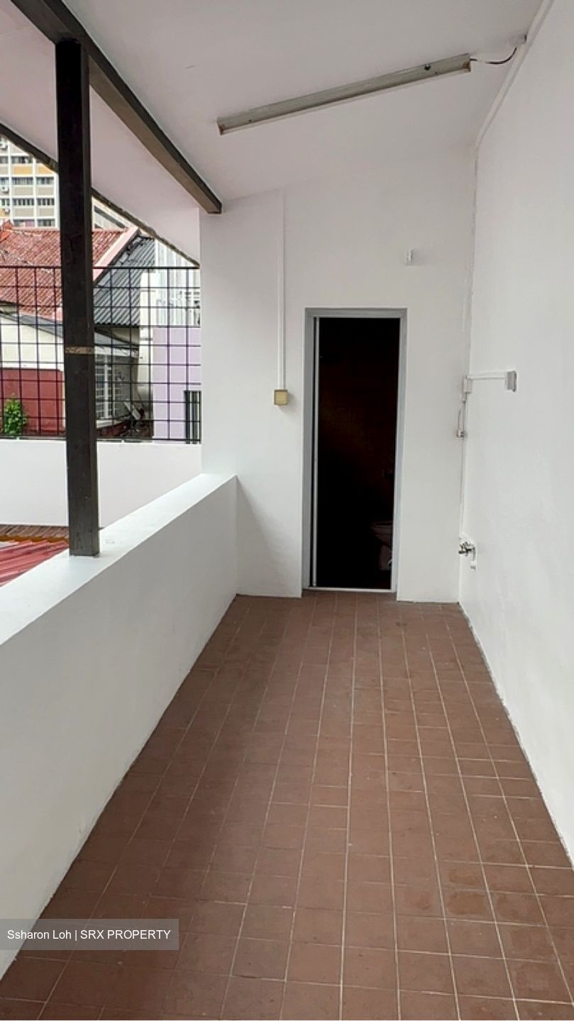 Desker Road Conservation Area (D8), Shop House #561837551
